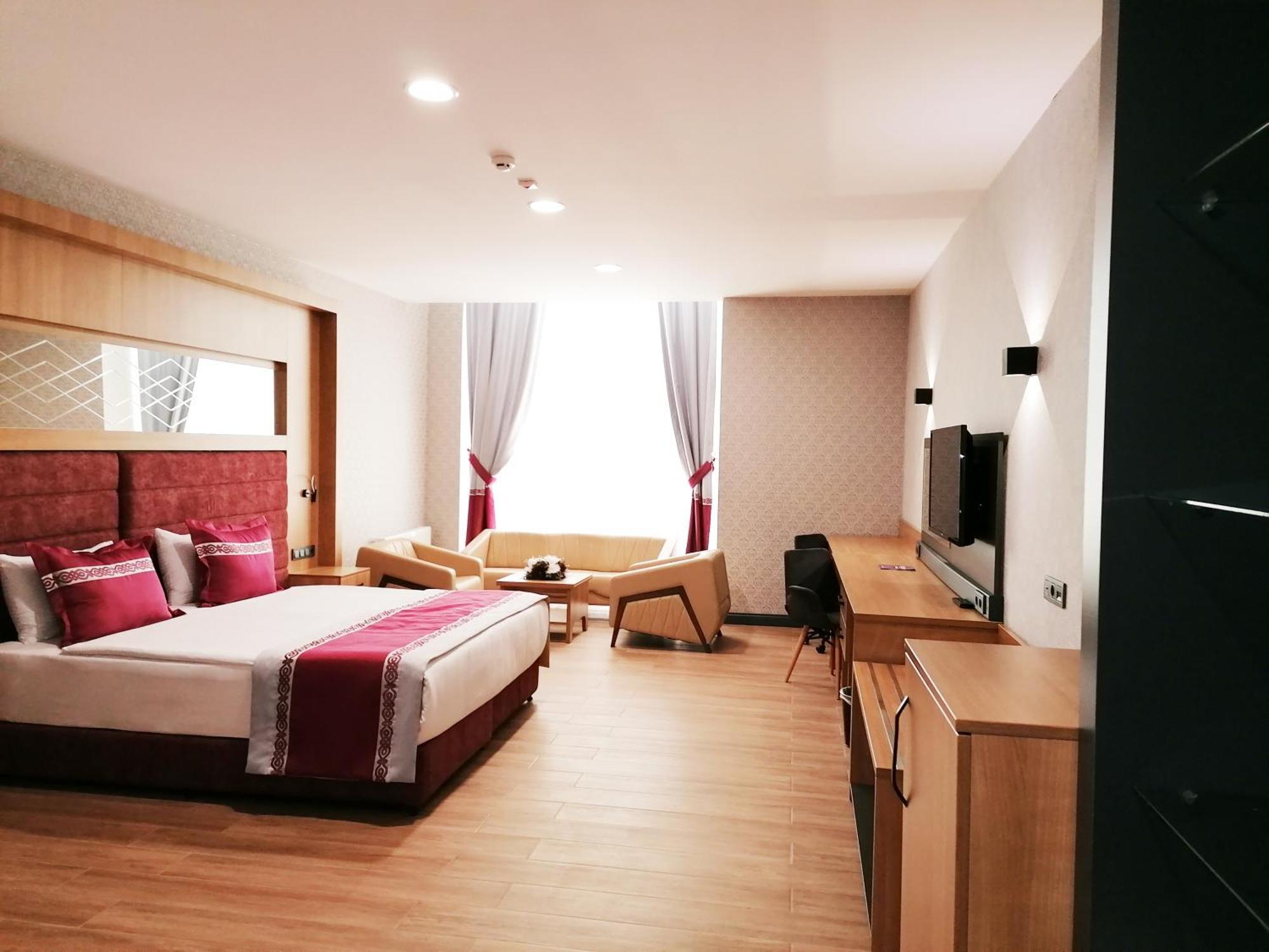 Lavanta Tepesi Hotel Ve Spor Tesisleri Burdur Exterior photo